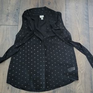 Black and gold sleeveless shirt